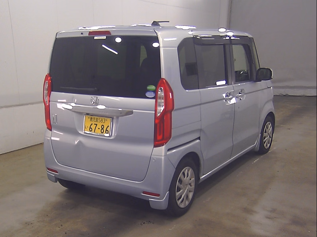 HONDA N-BOX