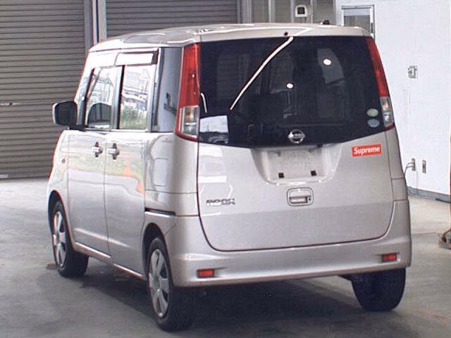 NISSAN ROOX