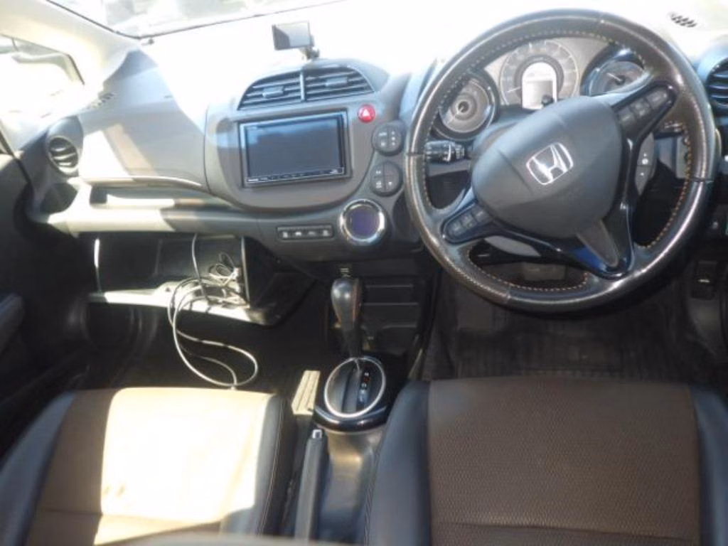 HONDA FIT SHUTTLE
