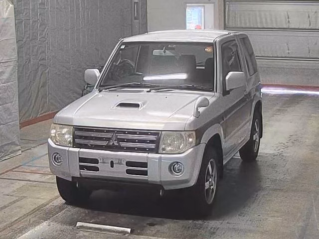 MITSUBISHI PAJERO MINI