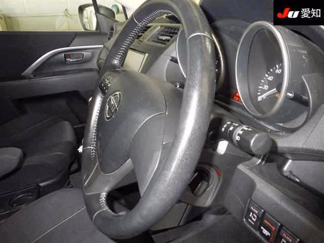 NISSAN LAFESTA