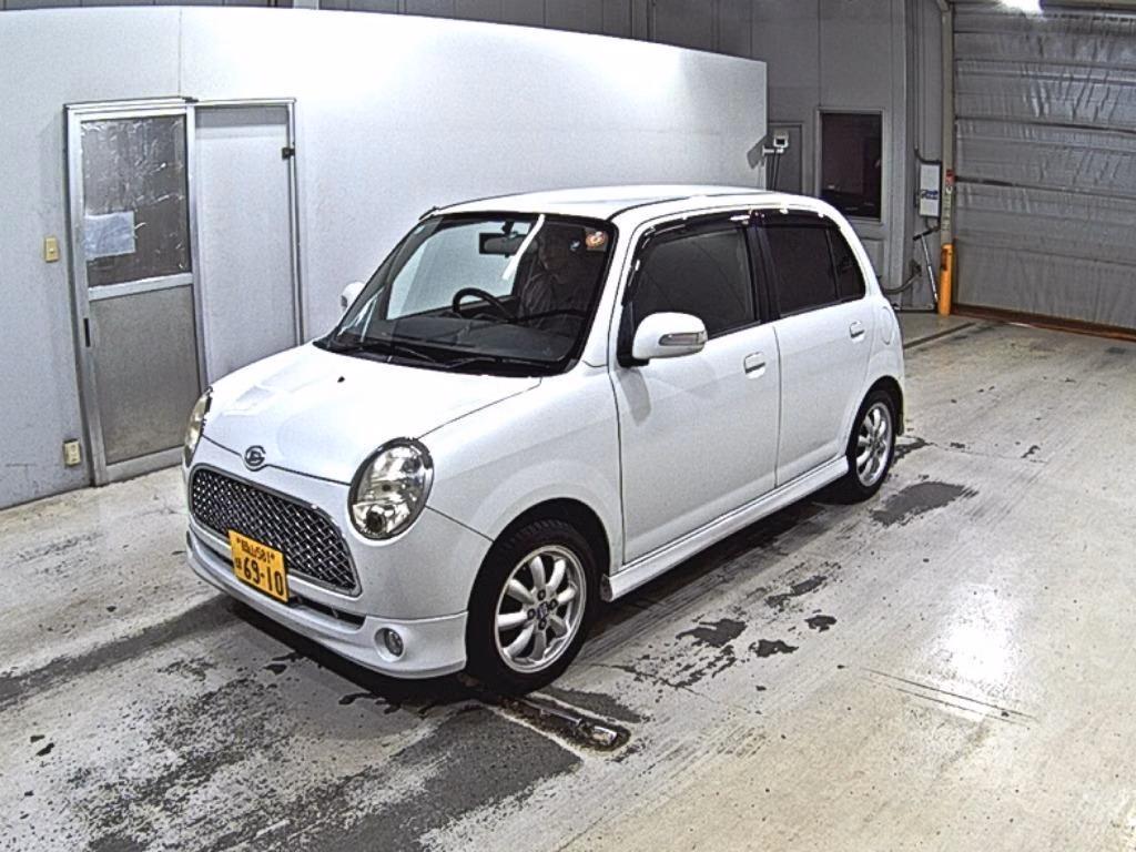 DAIHATSU MIRA GINO