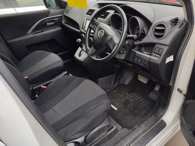 NISSAN LAFESTA