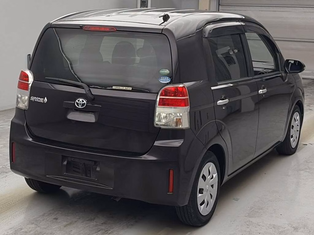 TOYOTA SPADE