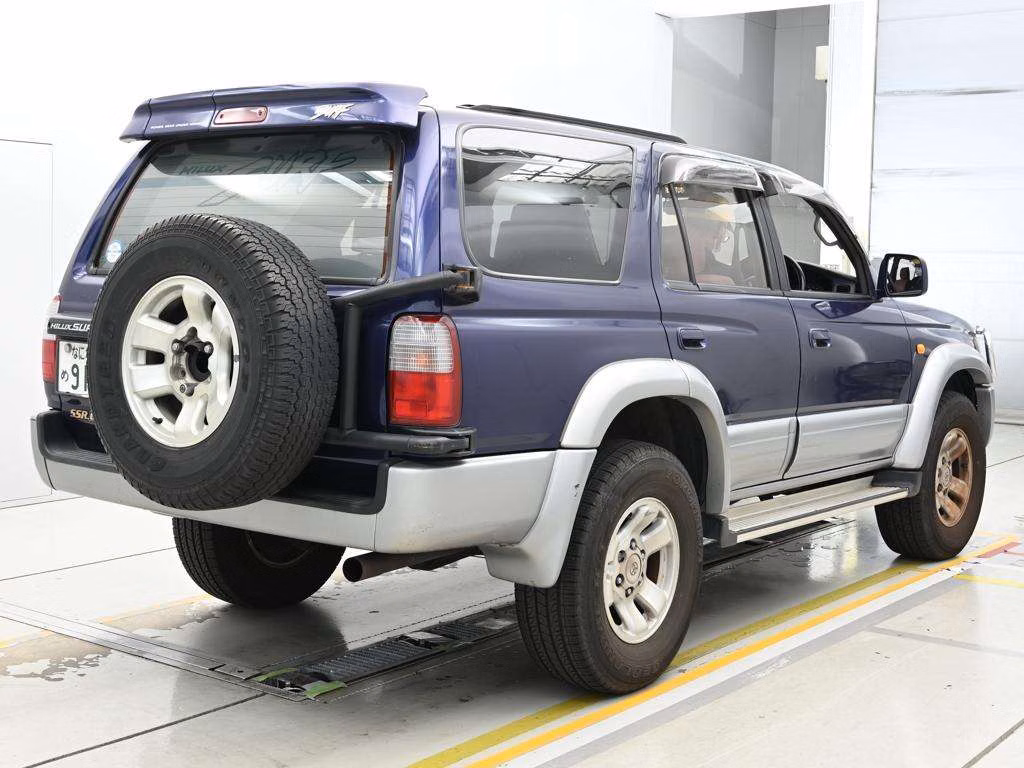 TOYOTA HILUX SURF