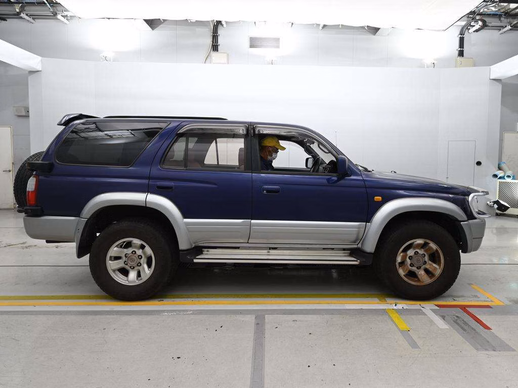 TOYOTA HILUX SURF