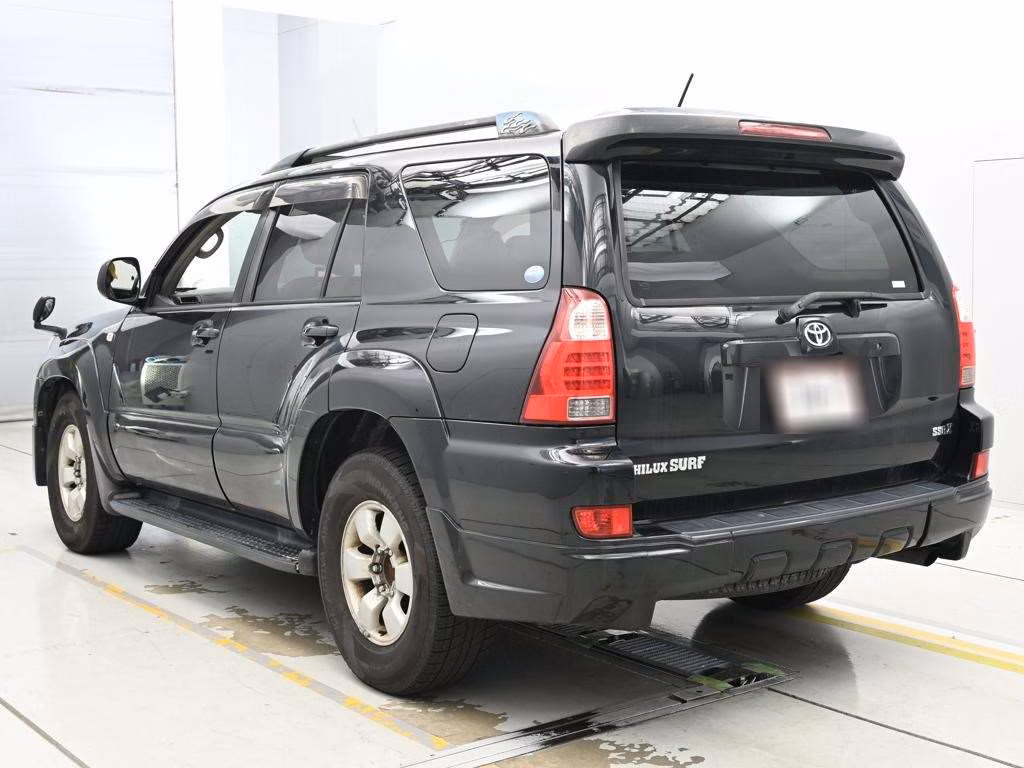 TOYOTA HILUX SURF