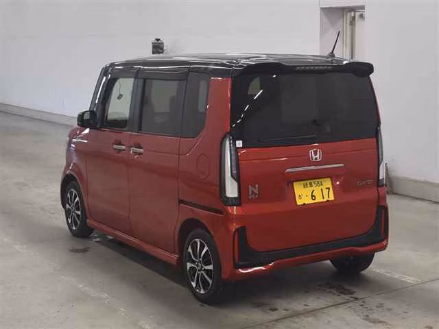 HONDA N-BOX