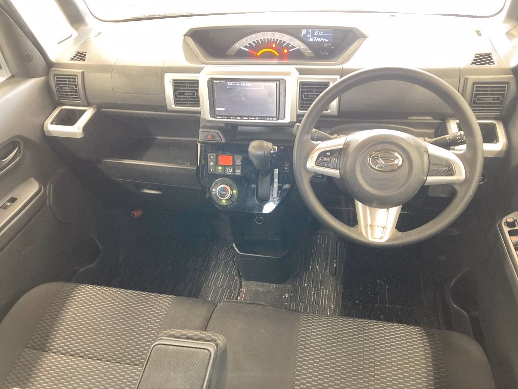 DAIHATSU WAKE