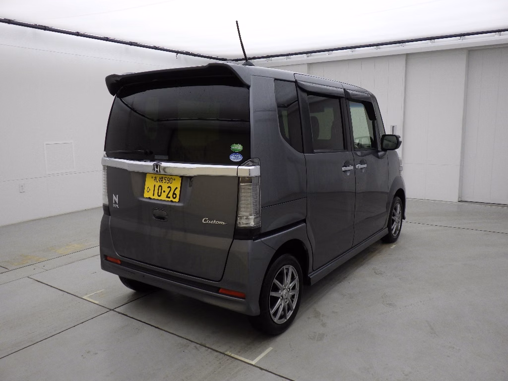 HONDA N-BOX
