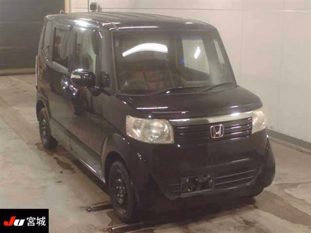 HONDA N-BOX