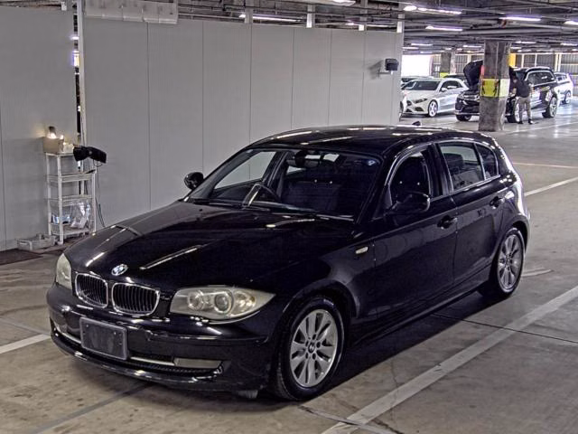 BMW 1-SERIES