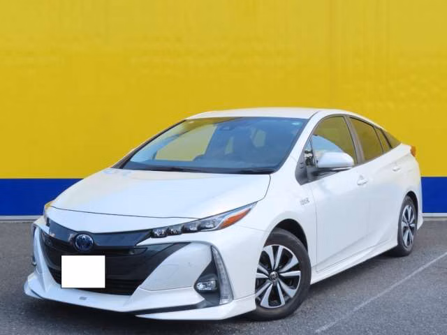 Toyota Prius PHV