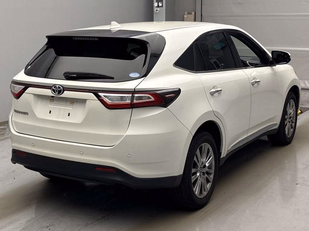 TOYOTA HARRIER