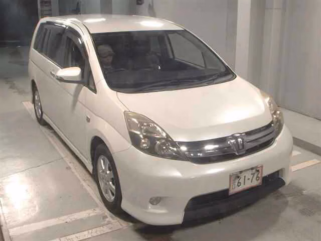 TOYOTA ISIS
