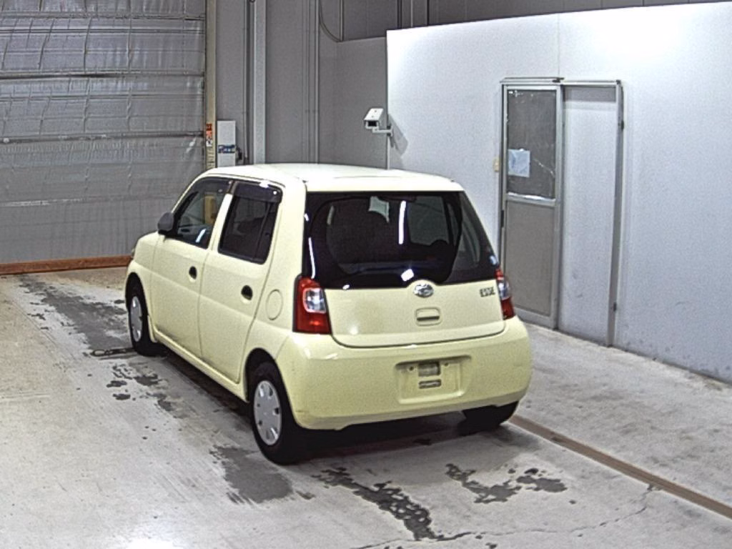 DAIHATSU ESSE