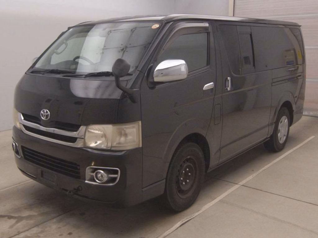 TOYOTA REGIUS ACE