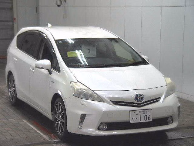 TOYOTA PRIUS ALPHA