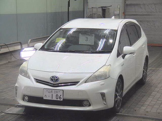 TOYOTA PRIUS ALPHA