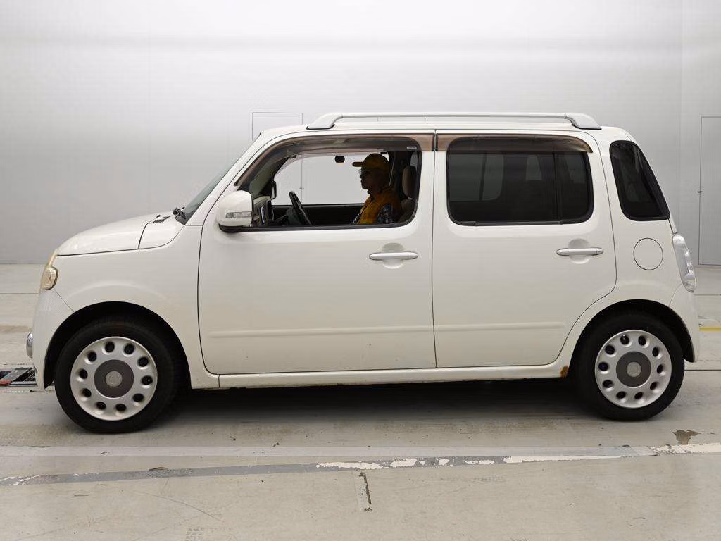 DAIHATSU MIRA COCOA