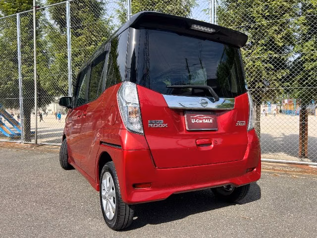 NISSAN DAYZ ROOX