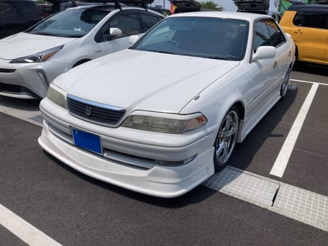 TOYOTA MARK II