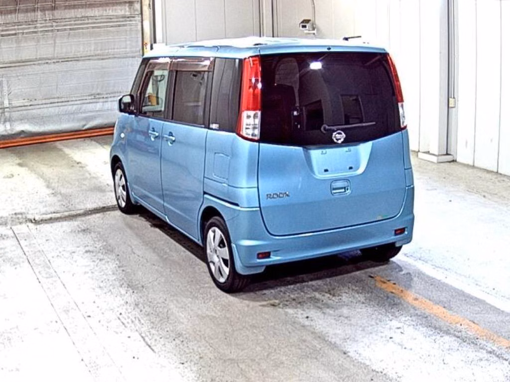 NISSAN ROOX