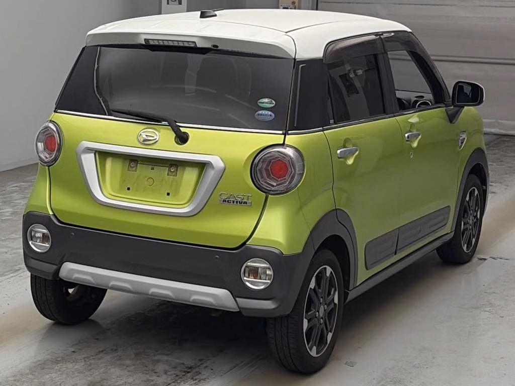 DAIHATSU CAST