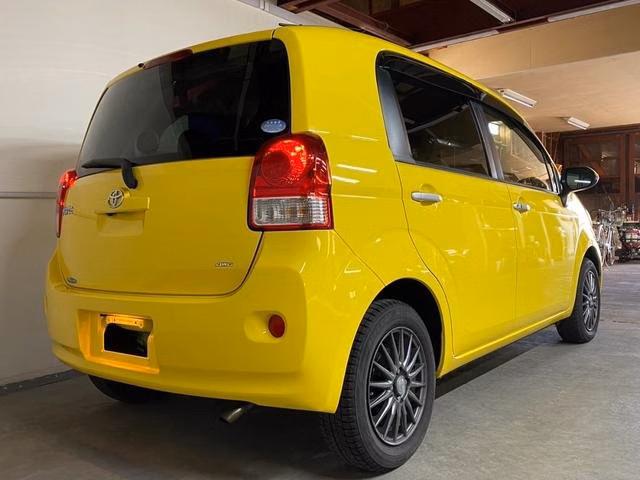 TOYOTA PORTE