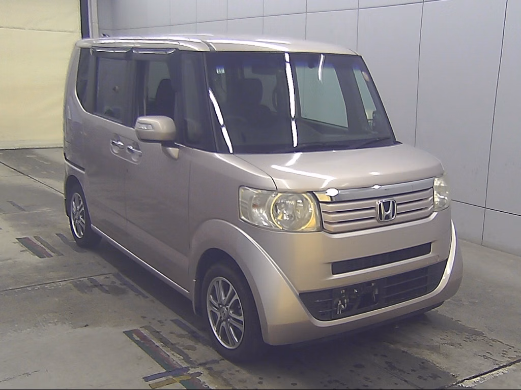 HONDA N-BOX