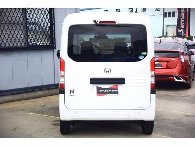 HONDA N-VAN