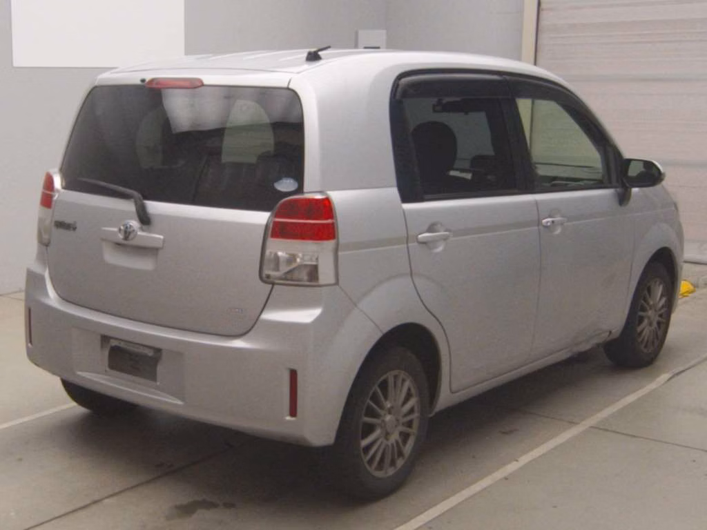 TOYOTA SPADE
