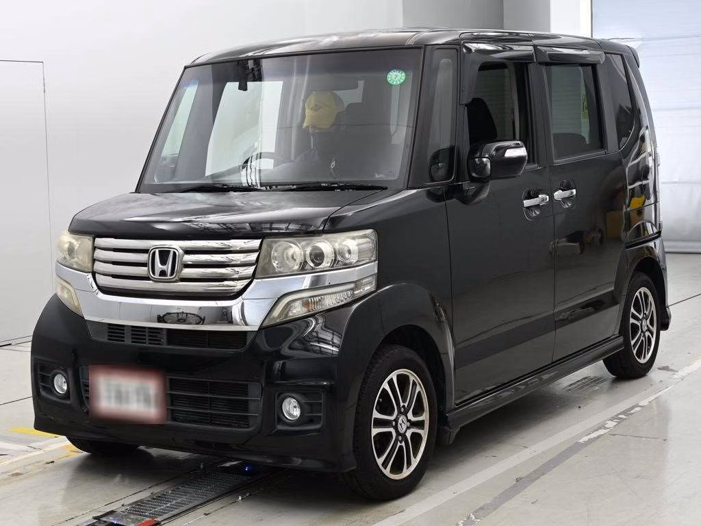 HONDA N-BOX