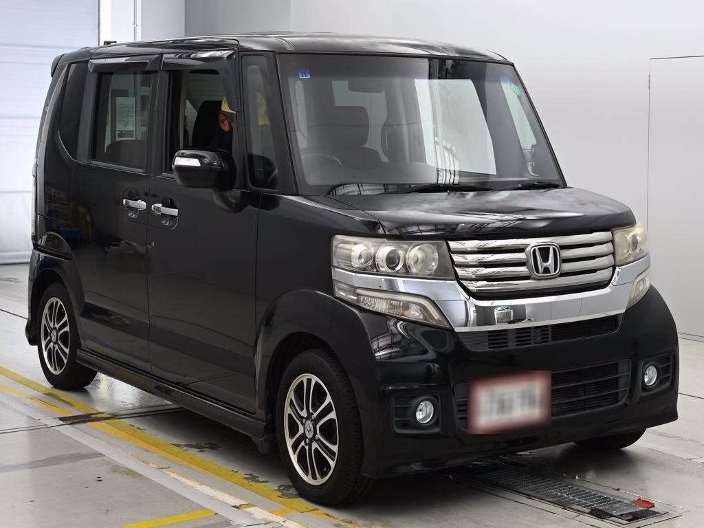 HONDA N-BOX
