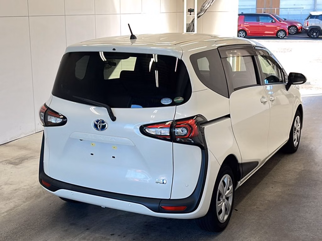 TOYOTA SIENTA