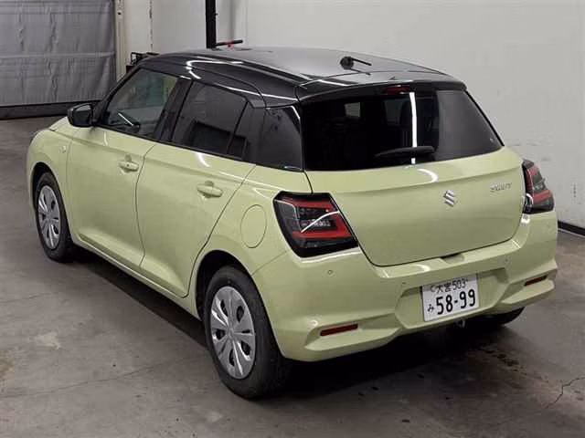 SUZUKI SWIFT