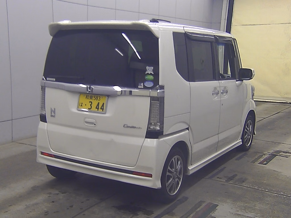 HONDA N-BOX