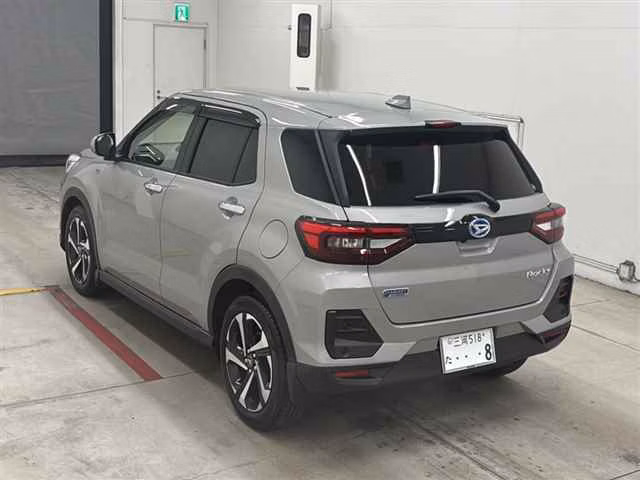DAIHATSU ROCKY