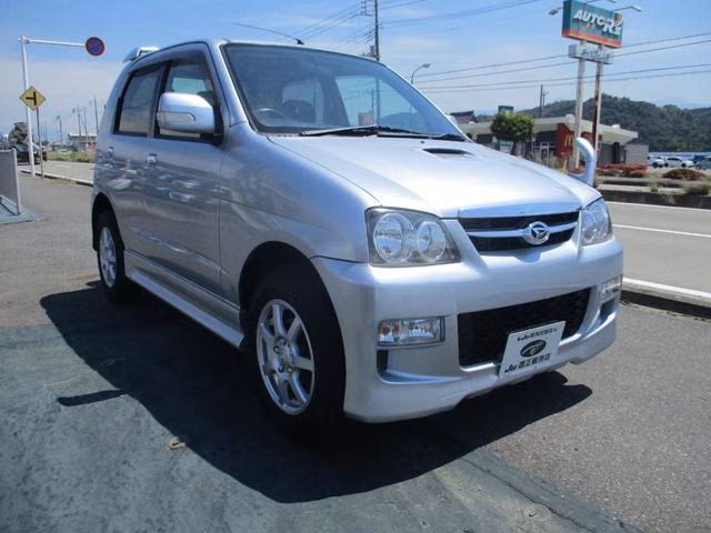 DAIHATSU TERIOS KID
