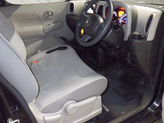 NISSAN CUBE