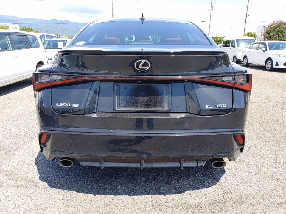LEXUS IS350
