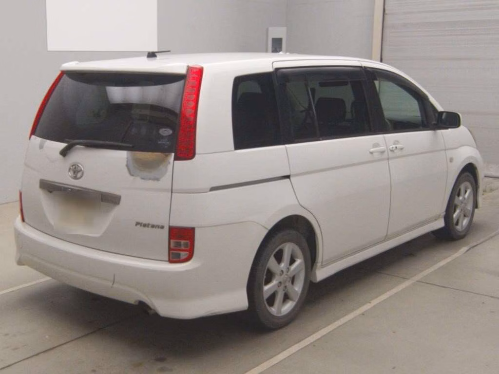 TOYOTA ISIS