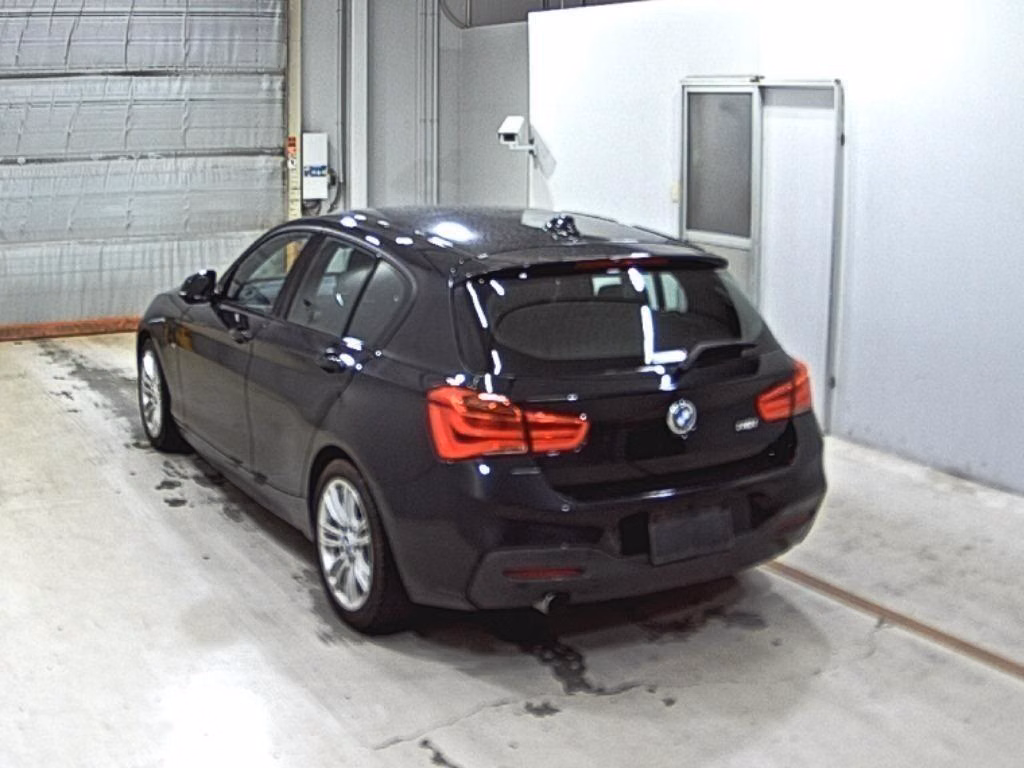 BMW 1-SERIES