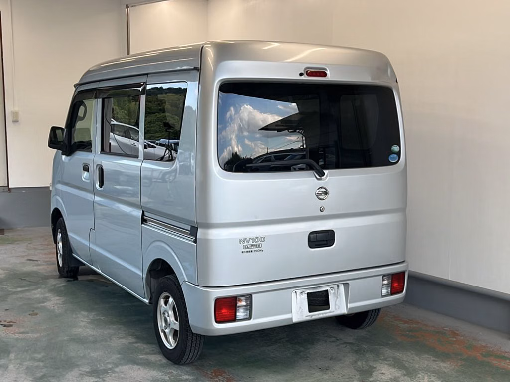 NISSAN NV100 CLIPPER