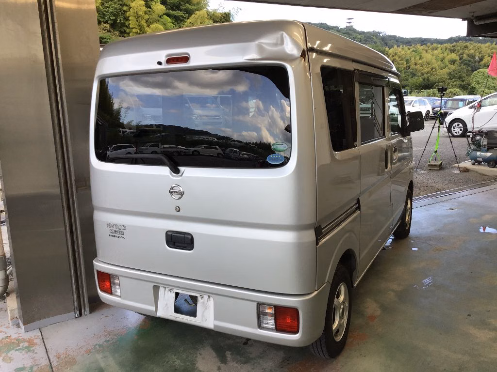 NISSAN NV100 CLIPPER
