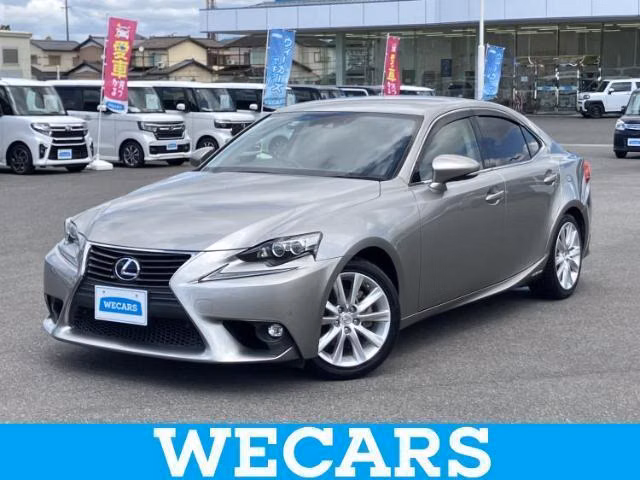 Lexus IS300h