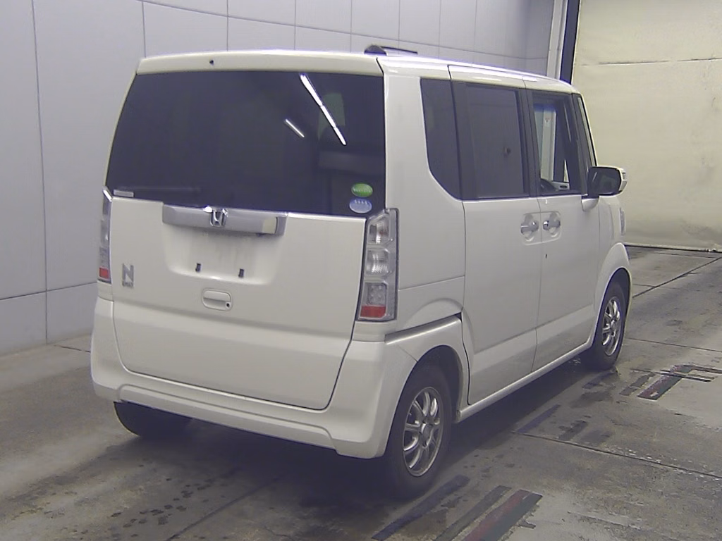 HONDA N-BOX