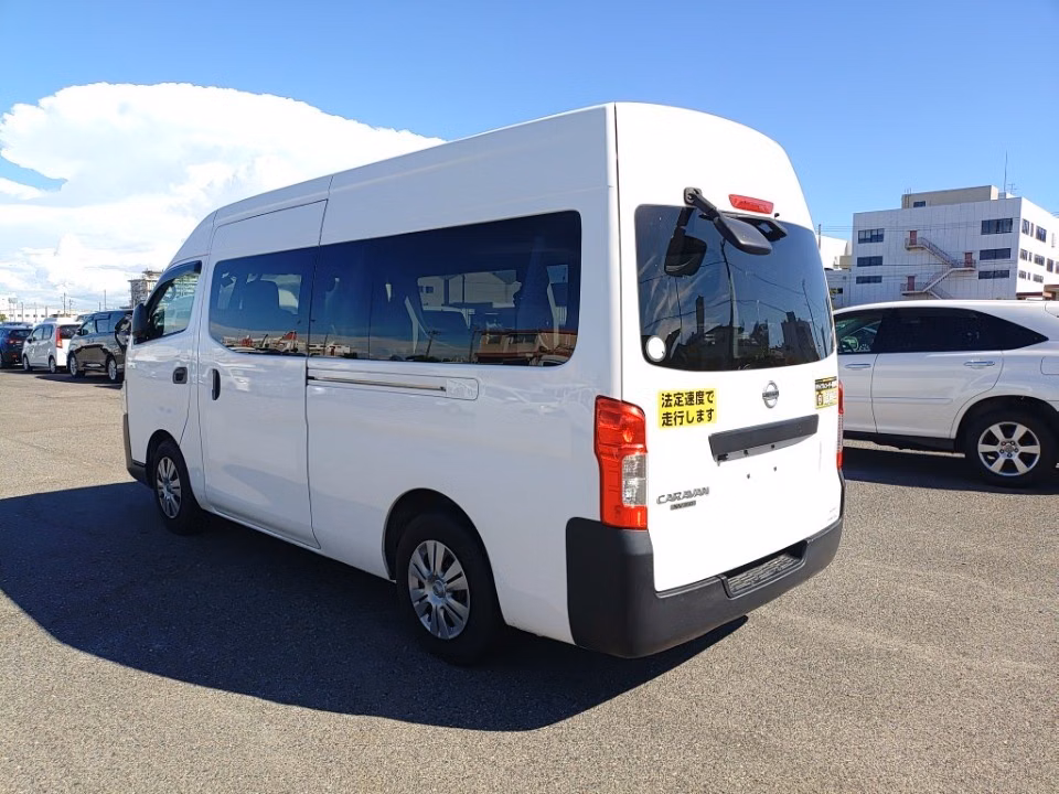 NISSAN NV350 CARAVAN