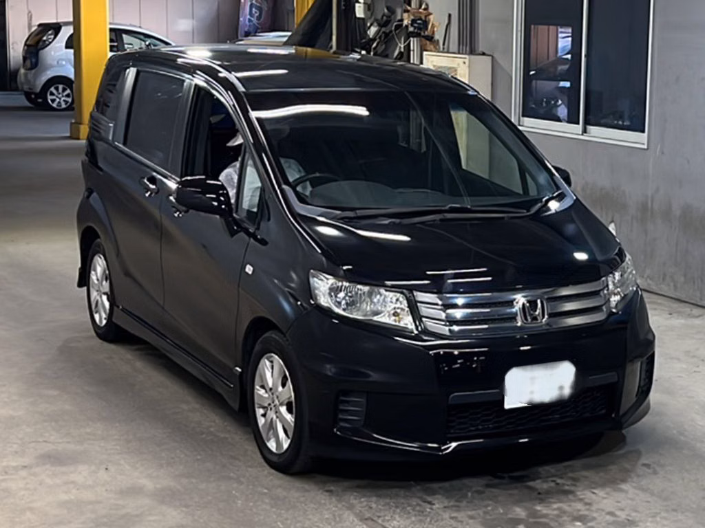 HONDA FREED SPIKE