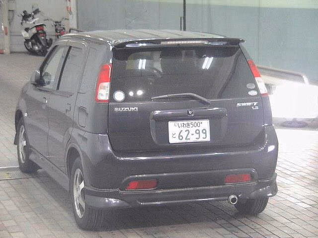 SUZUKI SWIFT